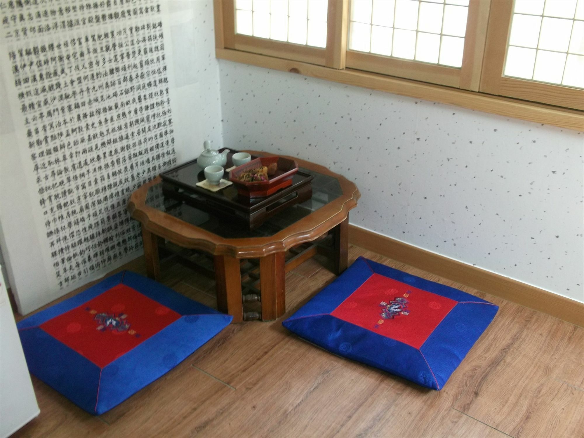 Dukmanjae Hotel Jeonju Bagian luar foto