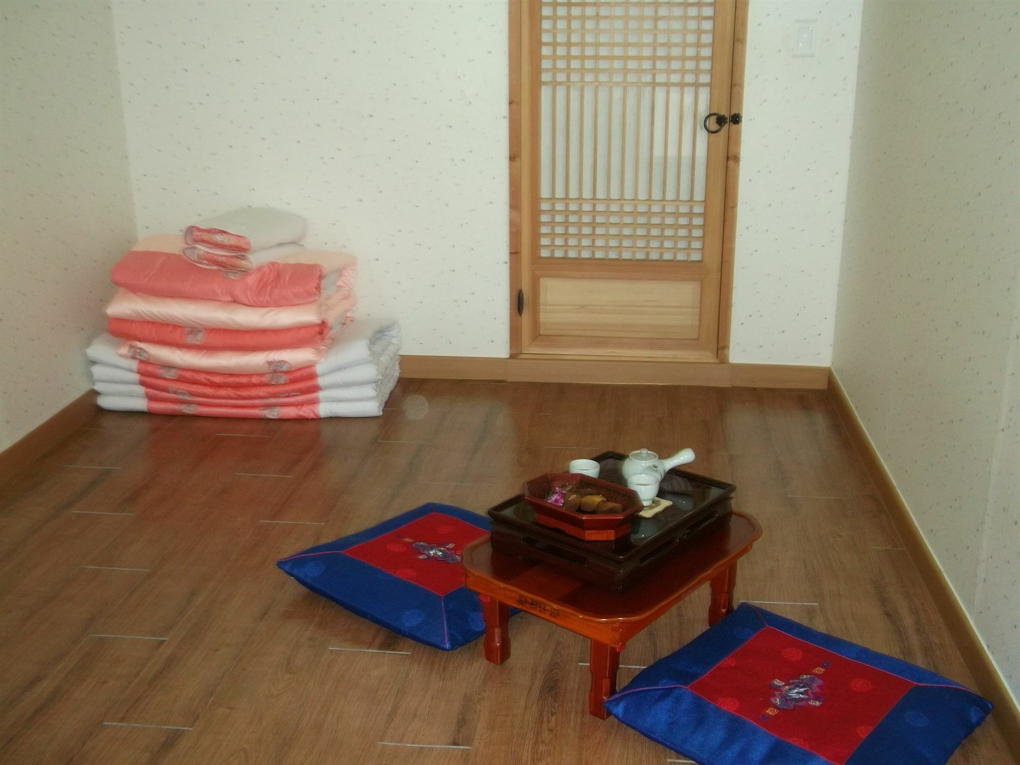 Dukmanjae Hotel Jeonju Bagian luar foto