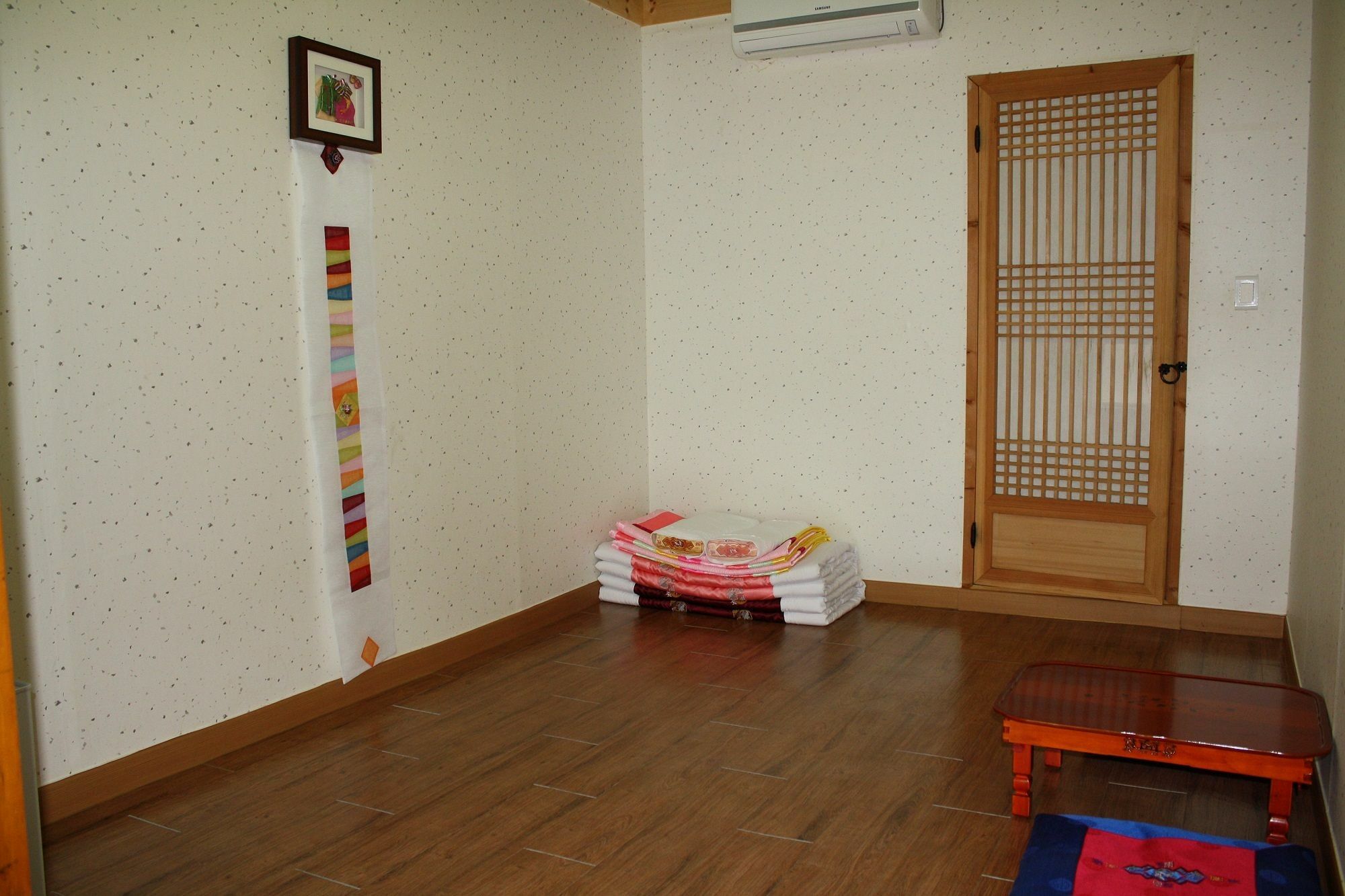 Dukmanjae Hotel Jeonju Bagian luar foto